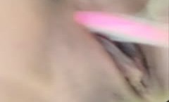 骚气墨镜妹子户外厕所自慰秀 脱掉裙子逼逼塞着跳蛋拉扯露奶自摸 很是诱惑喜欢不要错过