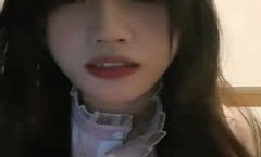 新人女仆装漂亮妹子，露脸手持镜头拍摄，特写蝴蝶逼手指揉痘痘自慰
