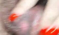 30岁绝代风尘-巨乳依萍❤啊啊老公我逼逼好痒好想要高潮，谁会舔屄么，来插我大骚逼里，好痒啊。风韵犹存、配上巨乳双峰，自慰嗨起来！