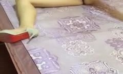 快手骚气少妇，生活不易，卖弄本色，小穴还是挺粉，自慰，骑乘，叫声好气！