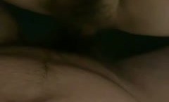 超骚的人妻少妇露脸让大哥镜头前玩弄，深喉大鸡巴舔蛋蛋，让大哥捏着奶子爆草抽插表情好骚浪叫呻吟直接射嘴