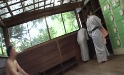 [中文字幕]NHDTB-322 混浴温泉で乳首をし