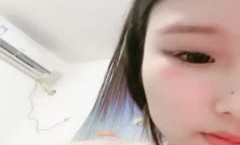 04大胸妹妹全程露脸被小哥干射以后陪狼友发骚，揉奶玩逼特写展示，淫声荡语互动撩骚跳蛋自慰呻吟，精彩刺激