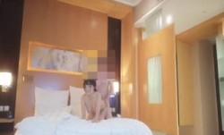 大神番薯哥逛高级私人会所私钟新来的某高校兼职童颜萝莉美女黄狗射尿草到妹子高潮呻吟不断