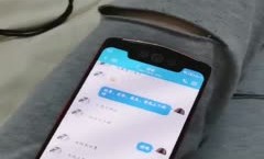 好久不见的香菜一直还是撩骚网友，在线约炮给网友发自己小电影，和男友口交啪啪口爆一嘴