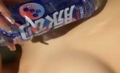 酒店里面超级纹身可爱妹子第一视角露脸口交后入操一块洗澡