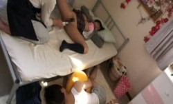 ATOM-083_B2作品収録！総勢10人425分2枚組！「家に遊びに来た娘の友達を眠剤で眠第01集