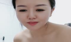淫乱姐妹花激情大秀陪狼友发骚，高颜值制服黑丝露脸诱惑，好几个小姐姐，揉奶玩逼亲小嘴看黄片特写展示真骚