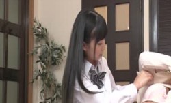 HUNTA-710_B義理の姉妹のおかげで毎日エッチなことができています。親が再婚し一緒