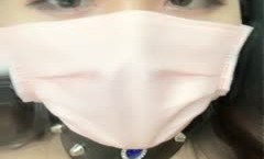 颜值不错丰满妹子道具自慰秀 带着项圈沙发上跳蛋塞入逼逼震动非常诱人 很是诱惑喜欢不要错过
