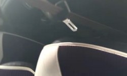 “我是贱B我是骚货好多水老公操死我”对白淫荡开车带着小宝贝到农村庄稼地里车震干的尖叫无套内射1080P原版
